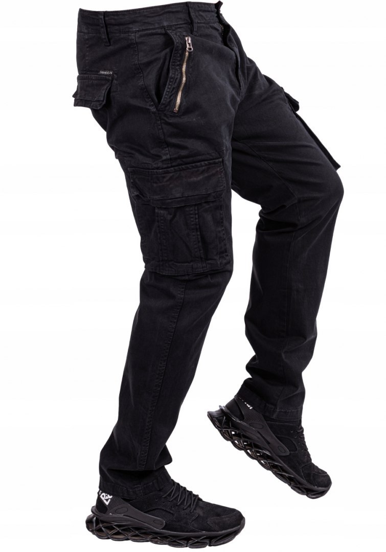 R31 Spodnie BOJÓWKI klasyczne czarne zwężane RAMON