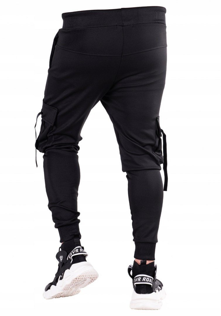 r. XXL Czarne spodnie dresowe joggery MAURICIO